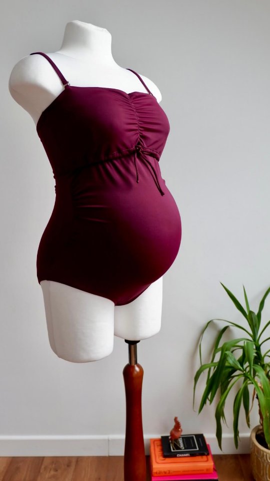 Are you pregnant or breastfeeding? Going on holidays? I've got swimsuits for you!!! ☀️🏊🏼‍♀️🏖️
Head over to the shop to see the latest collection of maternity and breastfeeding swimwear.

#motherdragonireland #prelovedfashion #Summer #maternityfashion #jojomamanbebe  #decathlon #ASOS #boobdesign  #maternityfashion #maternityoutfits #swimwear #prelovedfashion #circulareconomy #personalstylist #motherhood