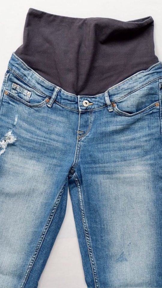 Come and find your new favourite pair of jeans.
I've got everything from ankle-length, black denim to relaxed, loose-fitting styles, all preloved, all chosen with care.

I do my very best to keep a range of sizes in stock, and every listing includes fabric composition and detailed measurements so you can find the perfect fit for your style and body.

#motherdragronireland #choosepreloved
#maternitywardrobe #maternityjeans #ilovedenim #shopsecondhand #sustainablemum #circularliving