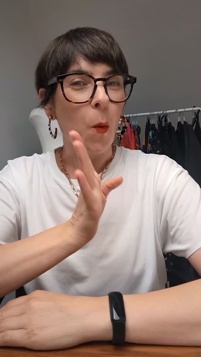 It's not a new conversation, but as preloved shopping becomes more popular, where do our values fit in?
I'd love to hear your thoughts. 

You can read my piece 'What running a preloved maternity store has taught me' at  www.motherdragon.ie/blog 

#motherdragronireland #prelovedshopping #consciousfashion #supportirishbusiness