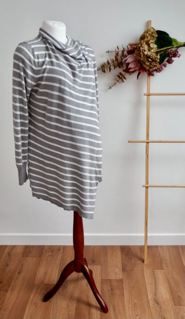 JoJo Maman Bébé Stripe Maternity and Breastfeeding Drape Cardigan - Image 4