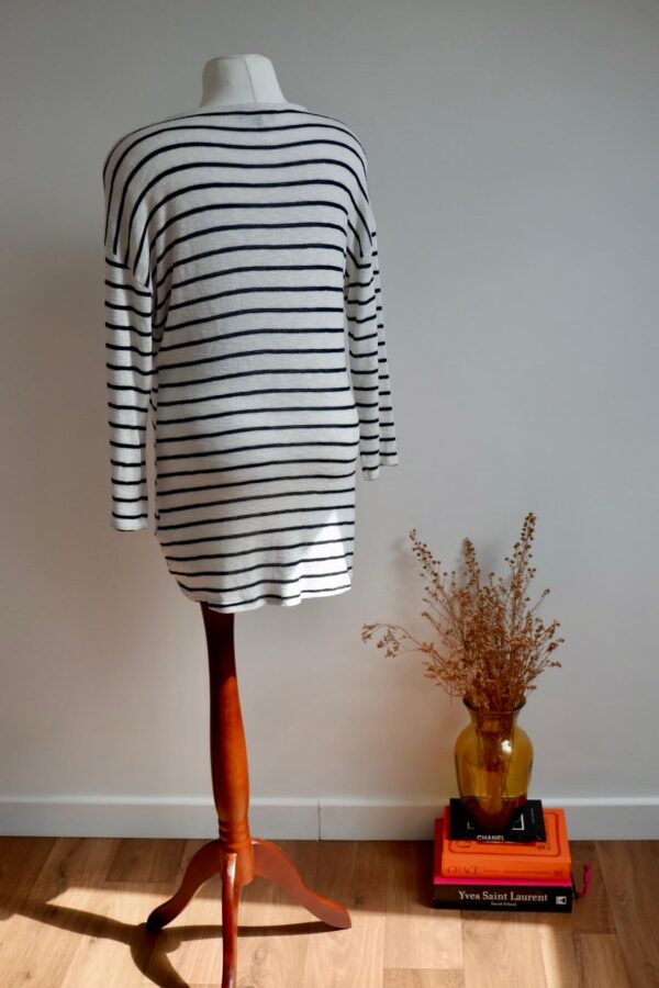New Look Maternity White and Blue Striped Top - Image 2