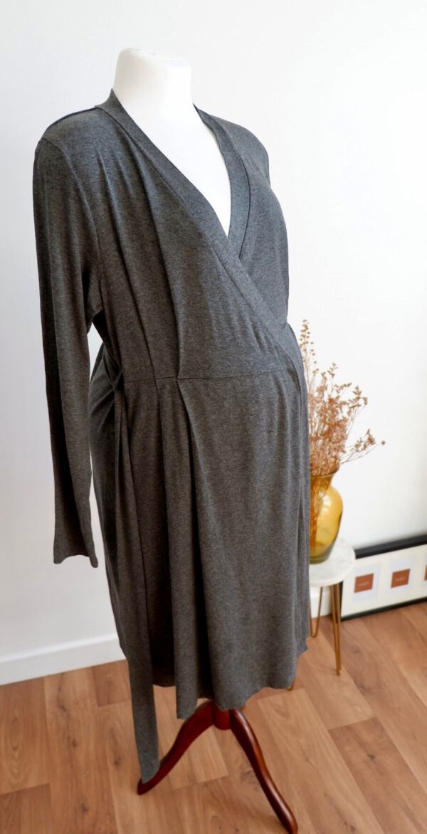 Seraphine Maternity Dressing Gown - Image 3