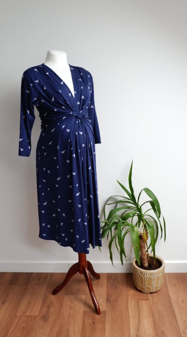 Seraphine Sweetheart Front Knot Maternity Dress