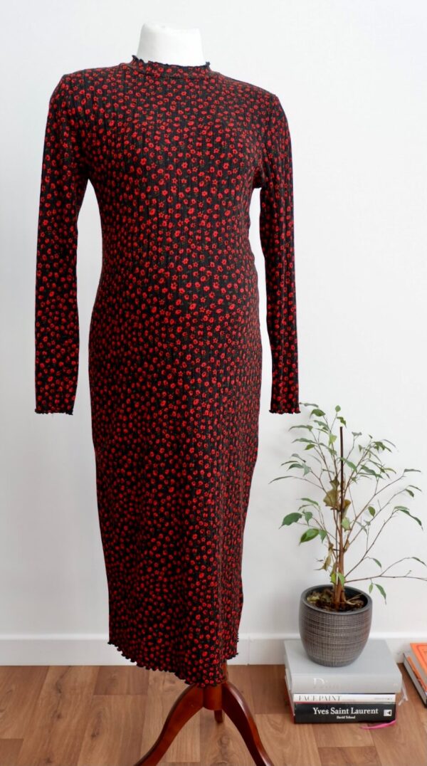 Topshop Maternity Black and Red Floral Ribbed Dress - Image 3